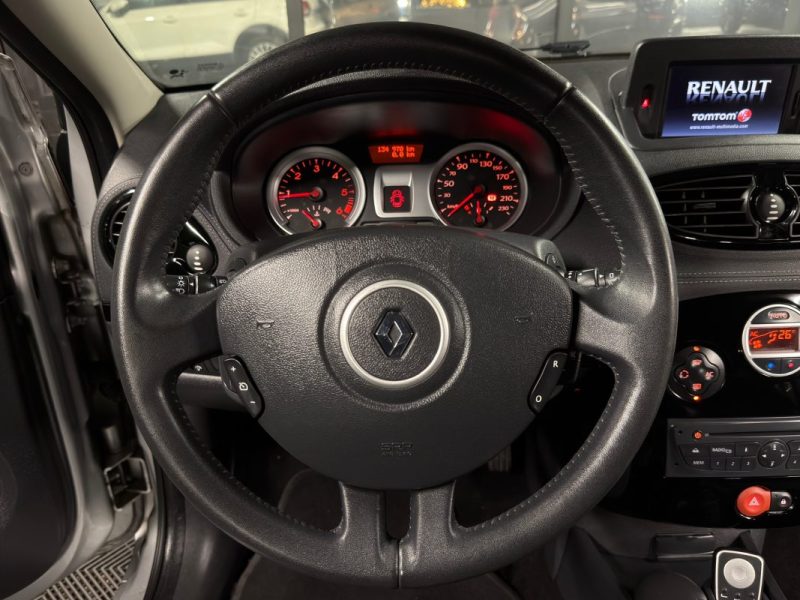 RENAULT CLIO 3 III PHASE 2 DYNAMIQUE TOMTOM 1.5 DCI 90 Cv 5 Pts ECRAN GPS BLUETOOTH - GARANTIE 1 AN