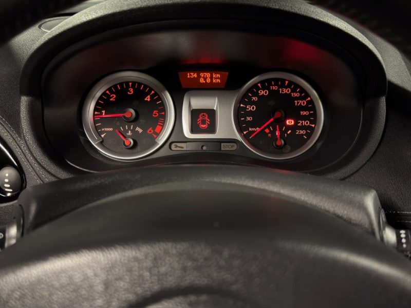 RENAULT CLIO 3 III PHASE 2 DYNAMIQUE TOMTOM 1.5 DCI 90 Cv 5 Pts ECRAN GPS BLUETOOTH - GARANTIE 1 AN