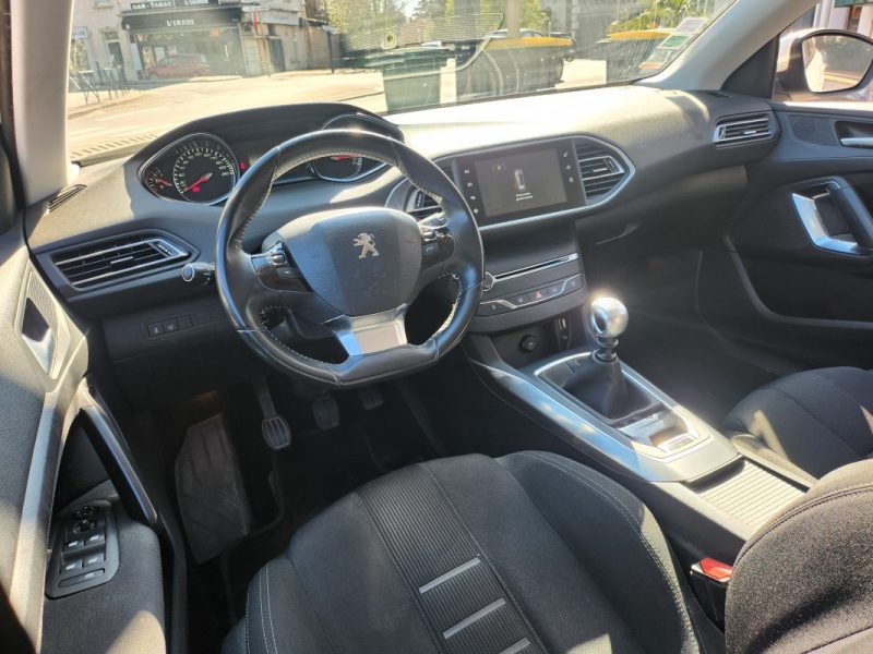 PEUGEOT 308 II ALLURE