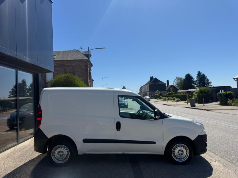 Fiat Doblo II Cargo 1.3 90Ch Pack