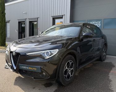 SUPER Q4 Alfa Romeo Stelvio 2.2 Diesel 190ch - ATTELAGE– 2023 – 86 330 km – Full options – Noir