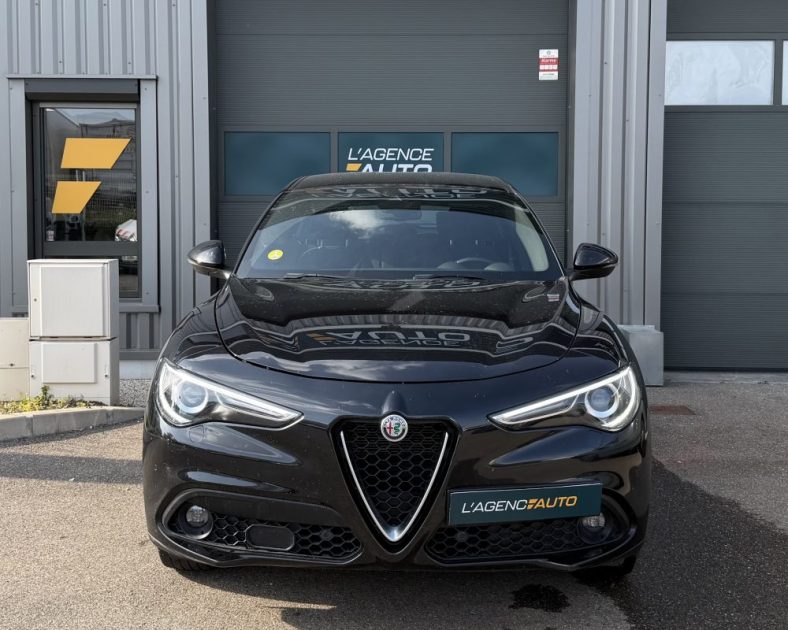 SUPER Q4 Alfa Romeo Stelvio 2.2 Diesel 190ch - ATTELAGE– 2023 – 86 330 km – Full options – Noir
