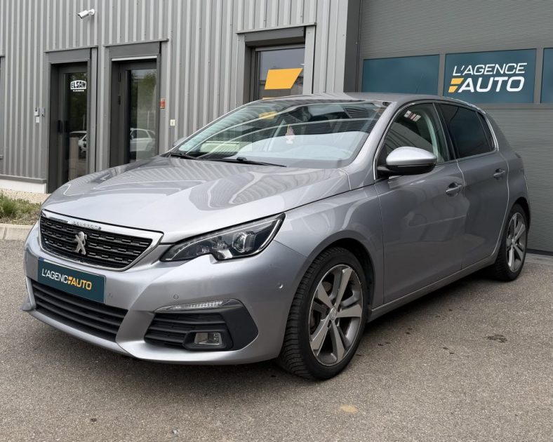 Peugeot 308 Allure - 131ch – DISTRIBUTION NEUVE  - Véhicule sous garantie - Très bon état
