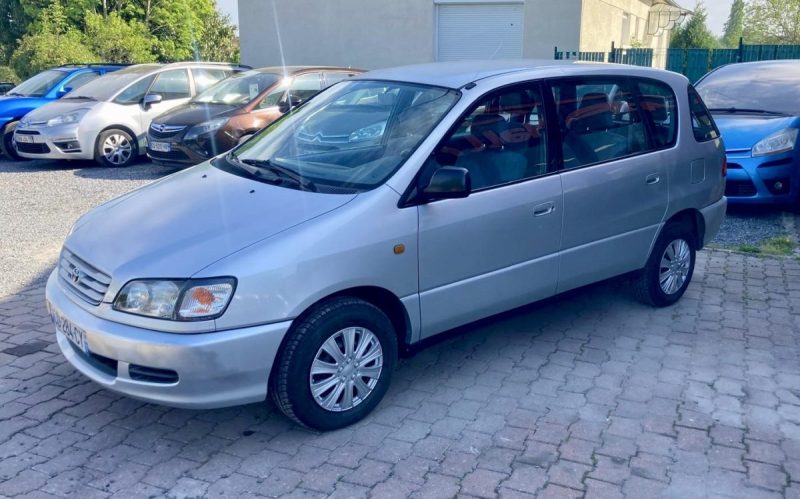 TOYOTA PICNIC 2.0L i 130cv Base / Révisée&Garantie