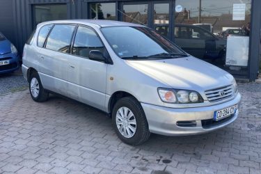 TOYOTA PICNIC 2.0L i 130cv Base / Révisée&Garantie