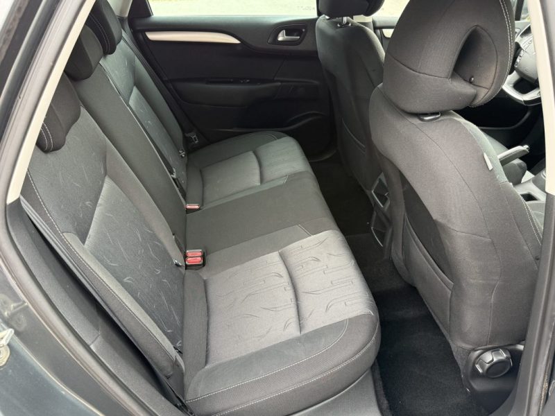 CITROËN C4 1.6 VTi 120 COLLECTION – PREMIÈRE MAIN – GPS – BLUETOOTH – RÉVISÉE & GARANTIE 6 MOIS