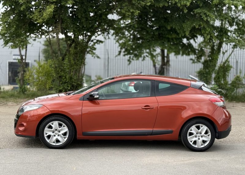 RENAULT MEGANE III 1.5 dCi 110 COLOR EDITION – CLIM – RÉGULATEUR – RÉVISÉE & GARANTIE 6 MOIS