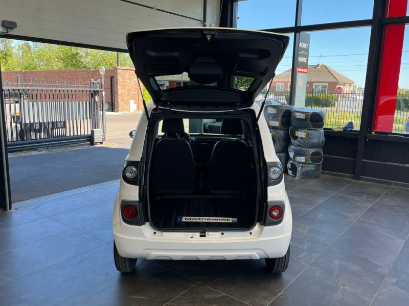 🚗 MICROCAR M.GO INITIAL 0.5l 8 Ch ⚙️ 🪑 Intérieur cuir ❄️ Climatisation 📻 Radio 🛡️ 