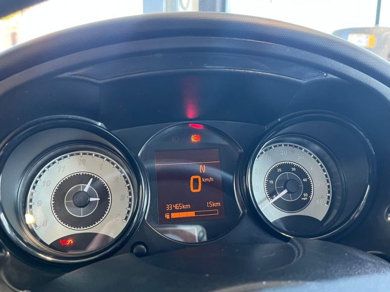 🚗 MICROCAR M.GO INITIAL 0.5l 8 Ch ⚙️ 🪑 Intérieur cuir ❄️ Climatisation 📻 Radio 🛡️ 