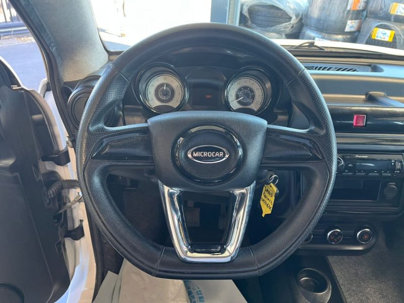 🚗 MICROCAR M.GO INITIAL 0.5l 8 Ch ⚙️ 🪑 Intérieur cuir ❄️ Climatisation 📻 Radio 🛡️ 
