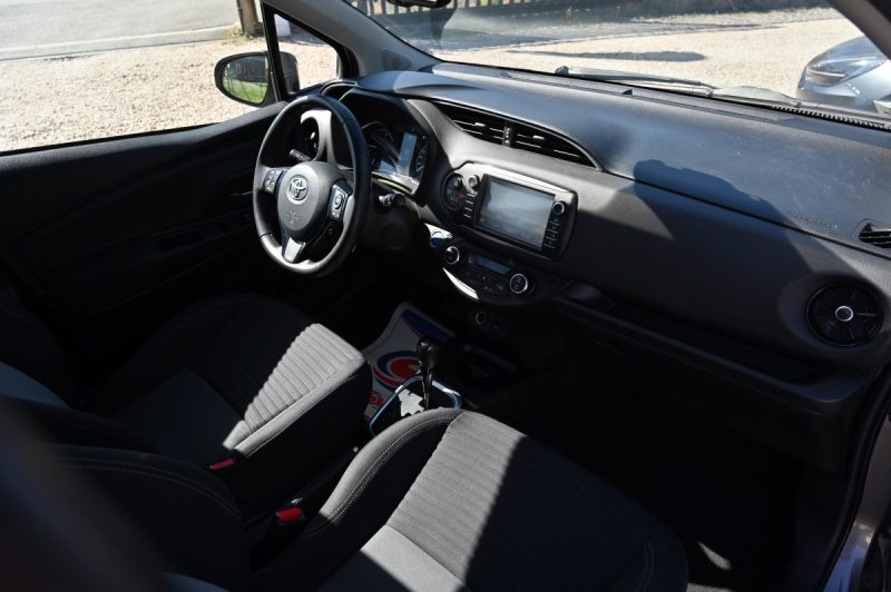 TOYOTA YARIS 100H Dynamic 03/2018