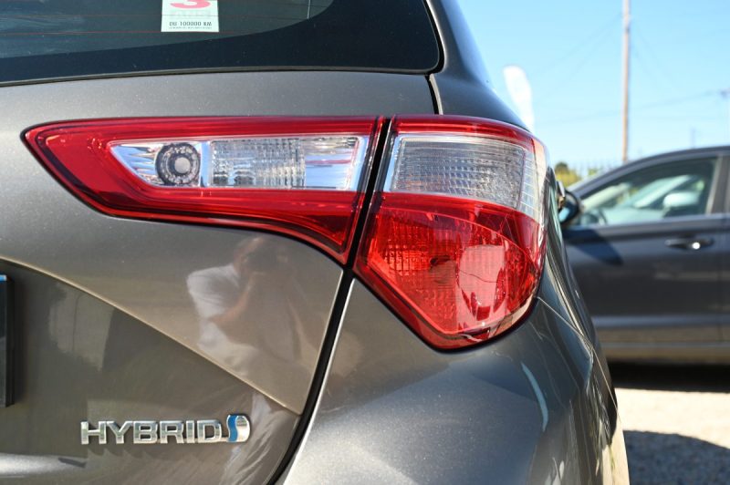TOYOTA YARIS 100H Dynamic 03/2018