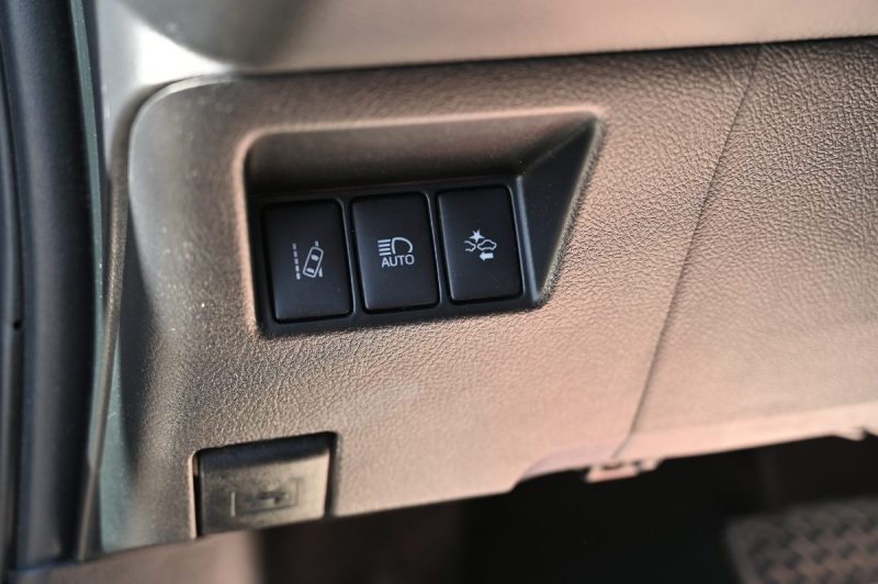 TOYOTA YARIS 100H Dynamic 03/2018