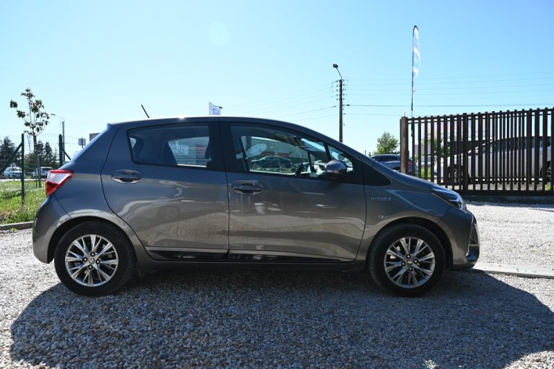 TOYOTA YARIS 100H Dynamic 03/2018