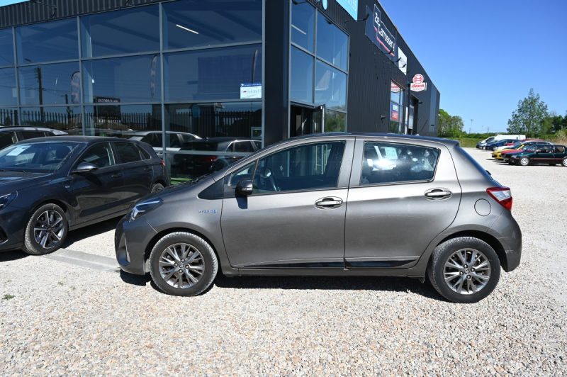 TOYOTA YARIS 100H Dynamic 03/2018