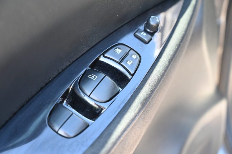 NISSAN LEAF I Ph2 109ch 24kWh Flex Acenta 09/2015