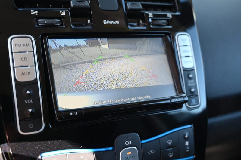NISSAN LEAF I Ph2 109ch 24kWh Flex Acenta 09/2015