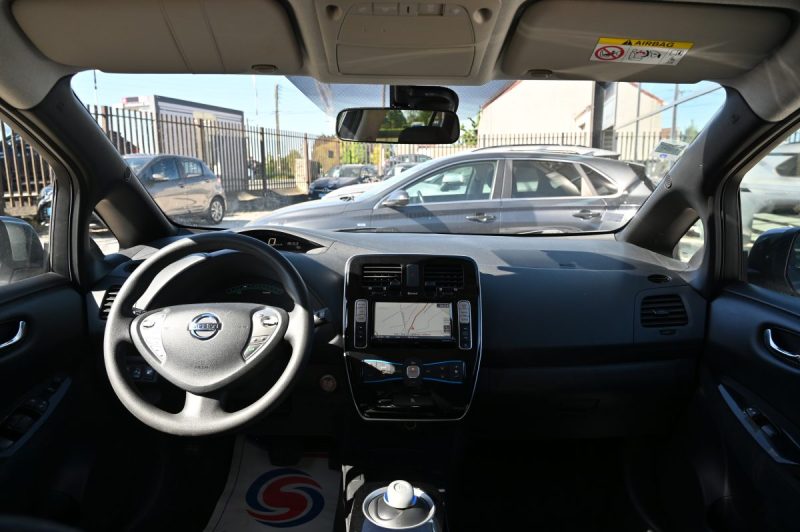 NISSAN LEAF I Ph2 109ch 24kWh Flex Acenta 09/2015