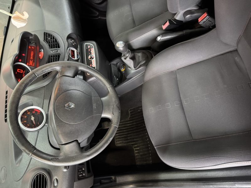 RENAULT TWINGO II 1.2 75 DYNAMIQUE 2009