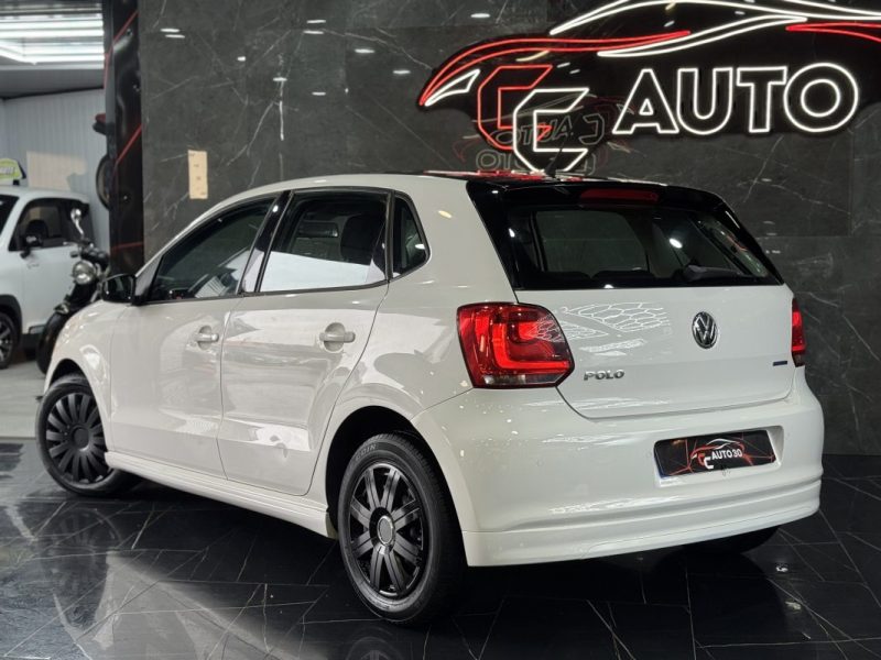 VOLKSWAGEN POLO Blue Motion  2014