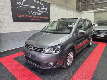 VOLKSWAGEN TOURAN 2.0 TDI 140 CARAT, TOIT OUVRANT, BVA DSG6, Attelage, ENTRETENUE EN CONCESSION