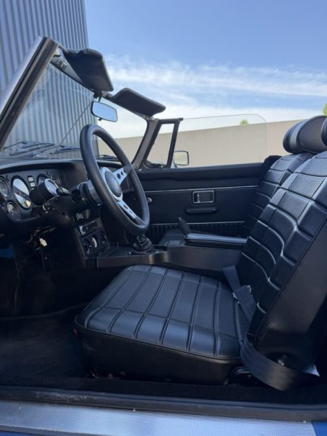 MG B Roadster 1977 – Compresseur – restaurée - Boîte 5 vitesses