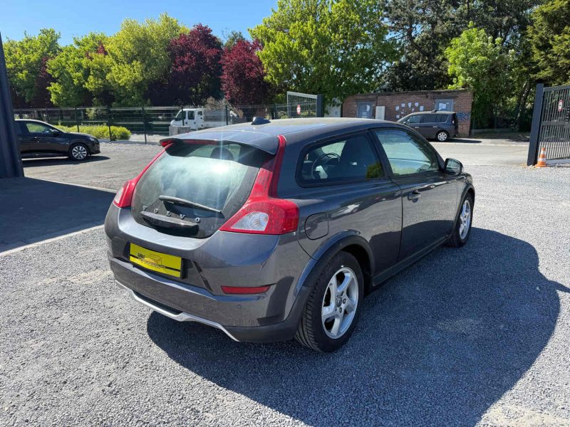 VOLVO C30 1l6 diesel KINETIC 2010