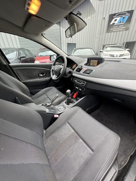 RENAULT MEGANE III  1.9 DCI 130CH DYNAMIQUE ECO² 2011 GARANTIE 