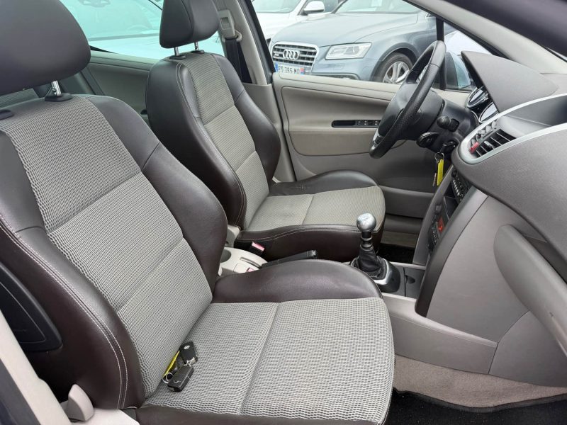 PEUGEOT 207 SW 1.6 HDI 112CH OUTDOOR  GARANTIE 1ERE MAIN 