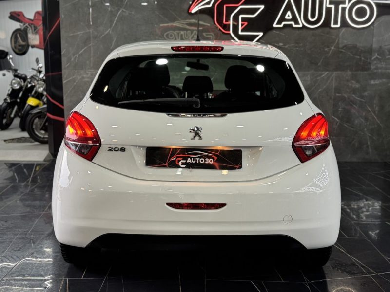 PEUGEOT 208 1.0 TURBO 2015