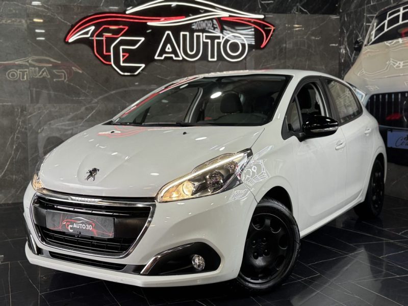 PEUGEOT 208 1.0 TURBO 2015