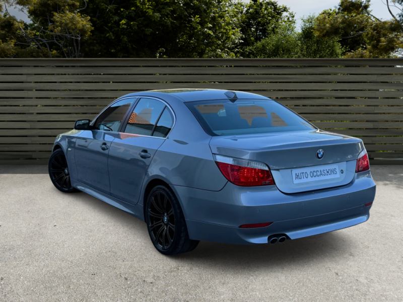 BMW 530 D PACK LUXE 218Ch FULL OPTIONS GPS/CLIM/CUIR/XENON 117000km