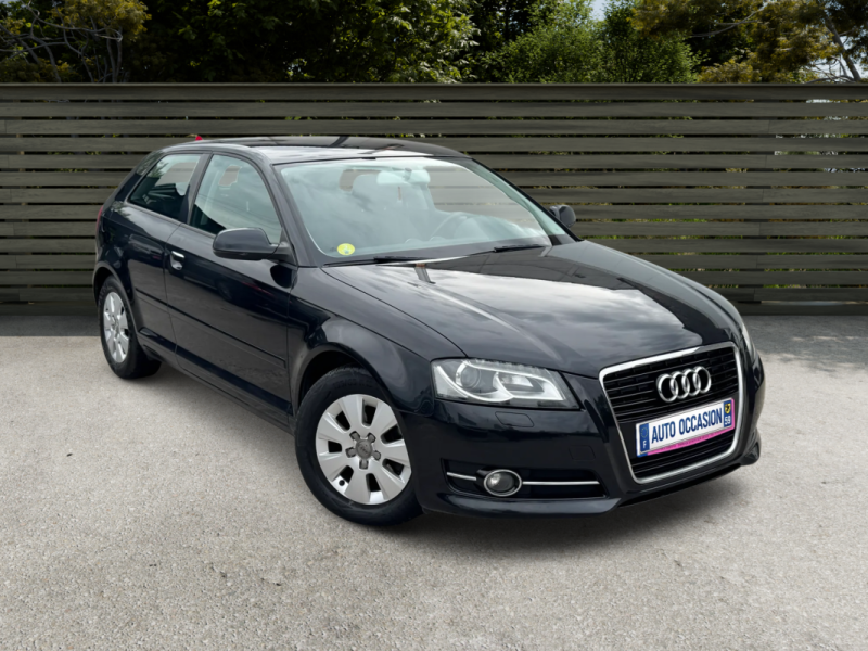 AUDI A3 1.6 TDI 105Ch PACK SPORT CLIM/XENON 1er MAIN 