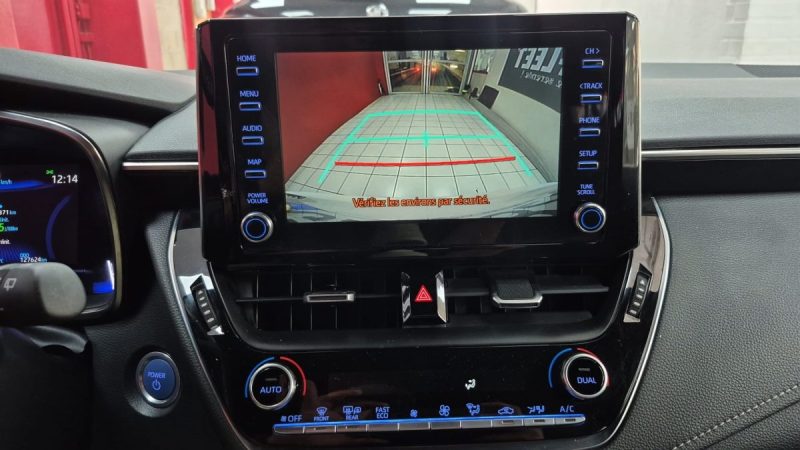 TOYOTA COROLLA TOURING SPORTS 122cv DYNAMIC BUSINESS/1 ERE MAIN/TVA RECUPERABLE