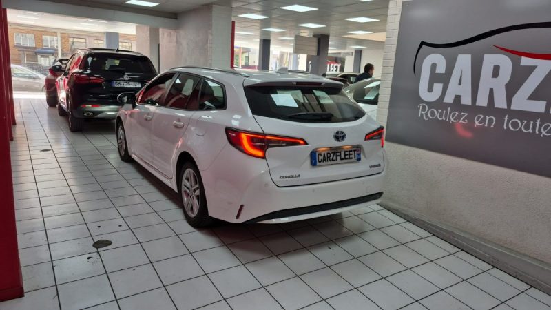 TOYOTA COROLLA TOURING SPORTS 122cv DYNAMIC BUSINESS/1 ERE MAIN/TVA RECUPERABLE
