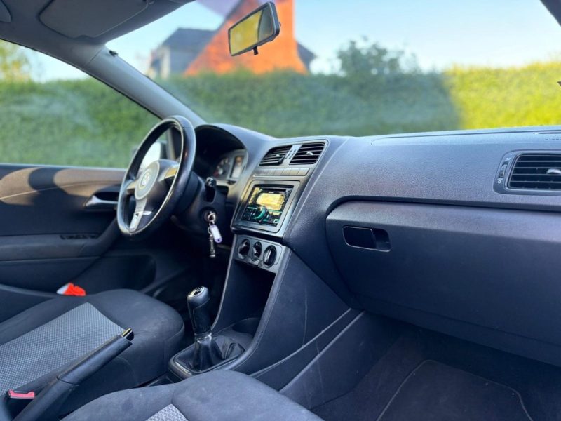 ✅ Très Belle VOLKSWAGEN POLO 1.4 TEAM // Distribution à jour // Carnet d’entretien disponible