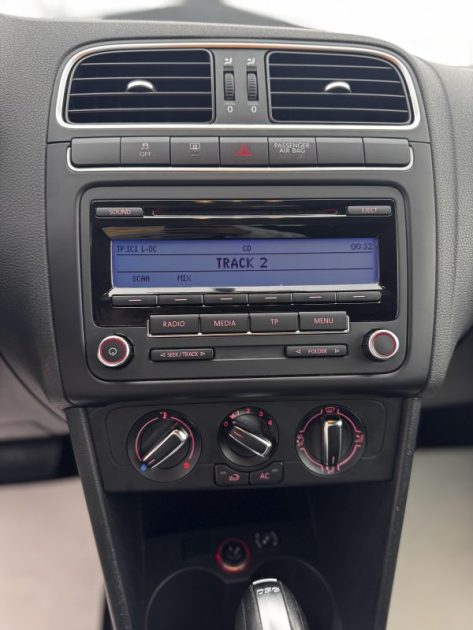 VOLKSWAGEN POLO 1.4 85 TRENDLINE DSG 2011