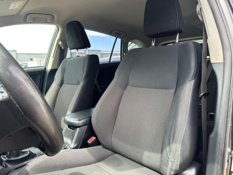 TOYOTA RAV4 124 D-4D LOUNGE 2WD 2014