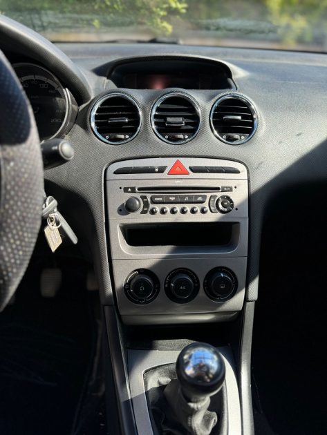 PEUGEOT 308 1.6 HDI 90CH