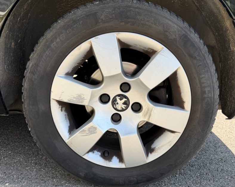 PEUGEOT 5008 1.6 BlueHDi 120ch Style 7 places - Peinture NEUVE - DISTRIBUTION ET ENTRETIEN COMPLET