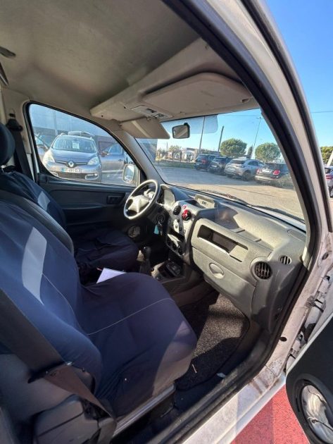 CITROEN BERLING FG 1.1 I 600 2004