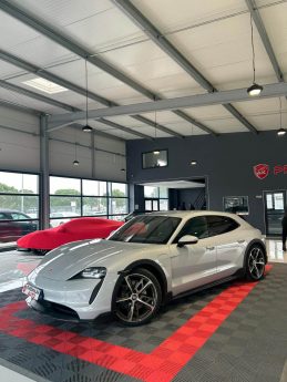 PORSCHE TAYCAN 476CH 4 2021