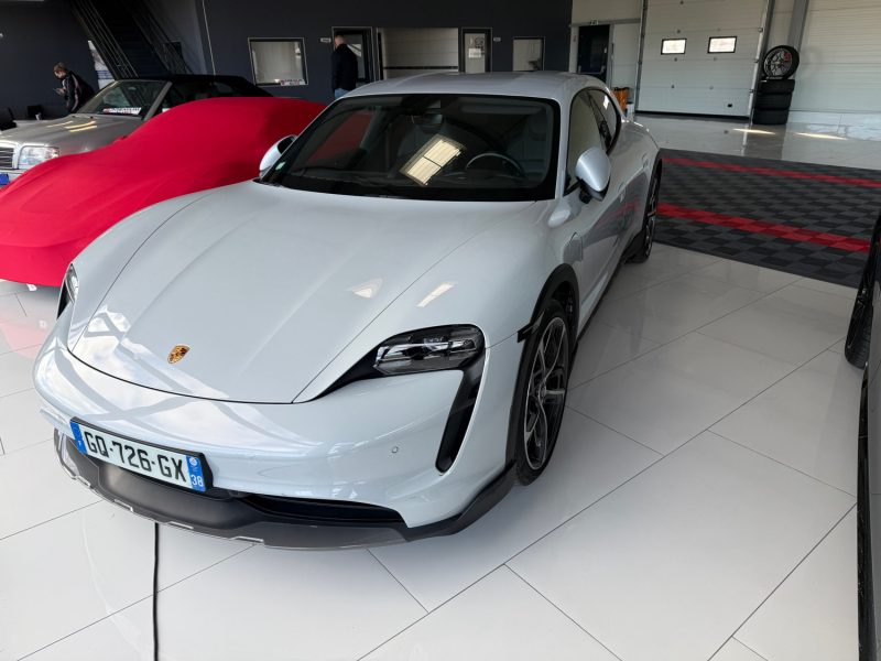 PORSCHE TAYCAN 476CH 4 2021