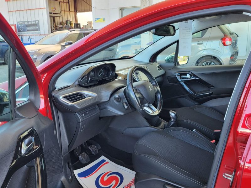 PEUGEOT 208 1.2 PURETECH 110CH ALLURE S&S 5P 2018