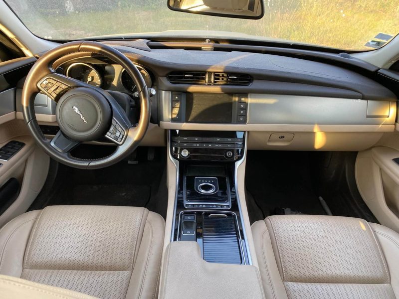 JAGUAR XF 2.0D 180CH BUSINESS SPORT BVA MOTEUR HS 2015