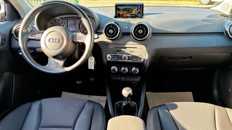 Audi A1 Sportback 1.0 TFSi Ultra Ambiente 95ch 
