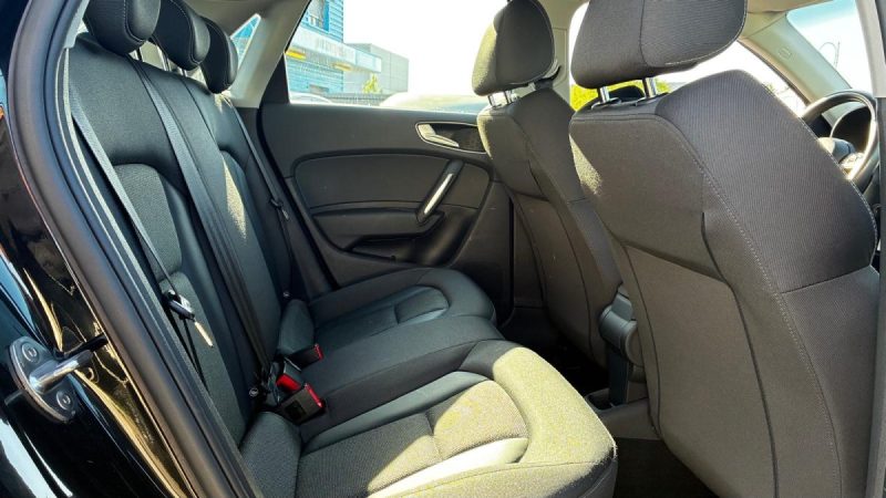 Audi A1 Sportback 1.0 TFSi Ultra Ambiente 95ch 