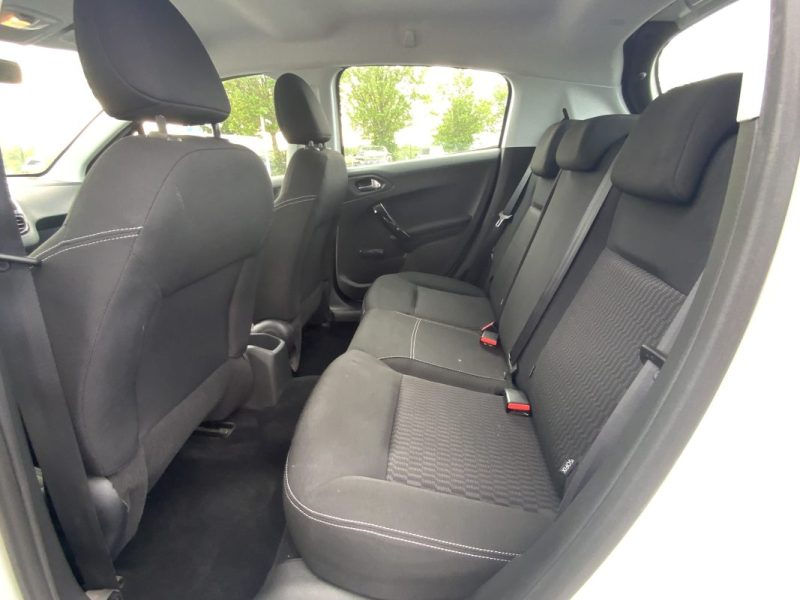 PEUGEOT 208 1.5 BLUEHDI 100 CV ACTIVE  2020 * RADAR DE RECUL + GARANTIE 1 AN