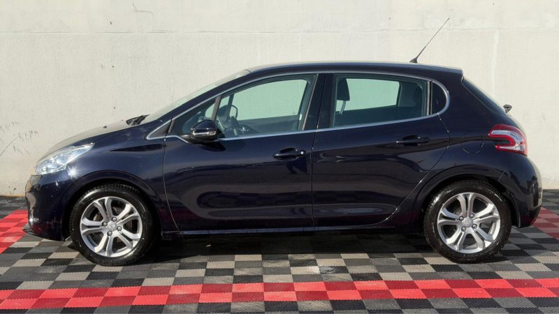 PEUGEOT 208 1.2 VTI ALLURE 5P 2013