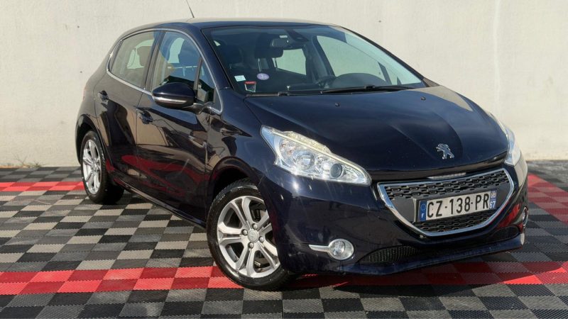 PEUGEOT 208 1.2 VTI ALLURE 5P 2013